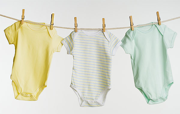 宝宝穿什么样的婴儿服比较舒服？